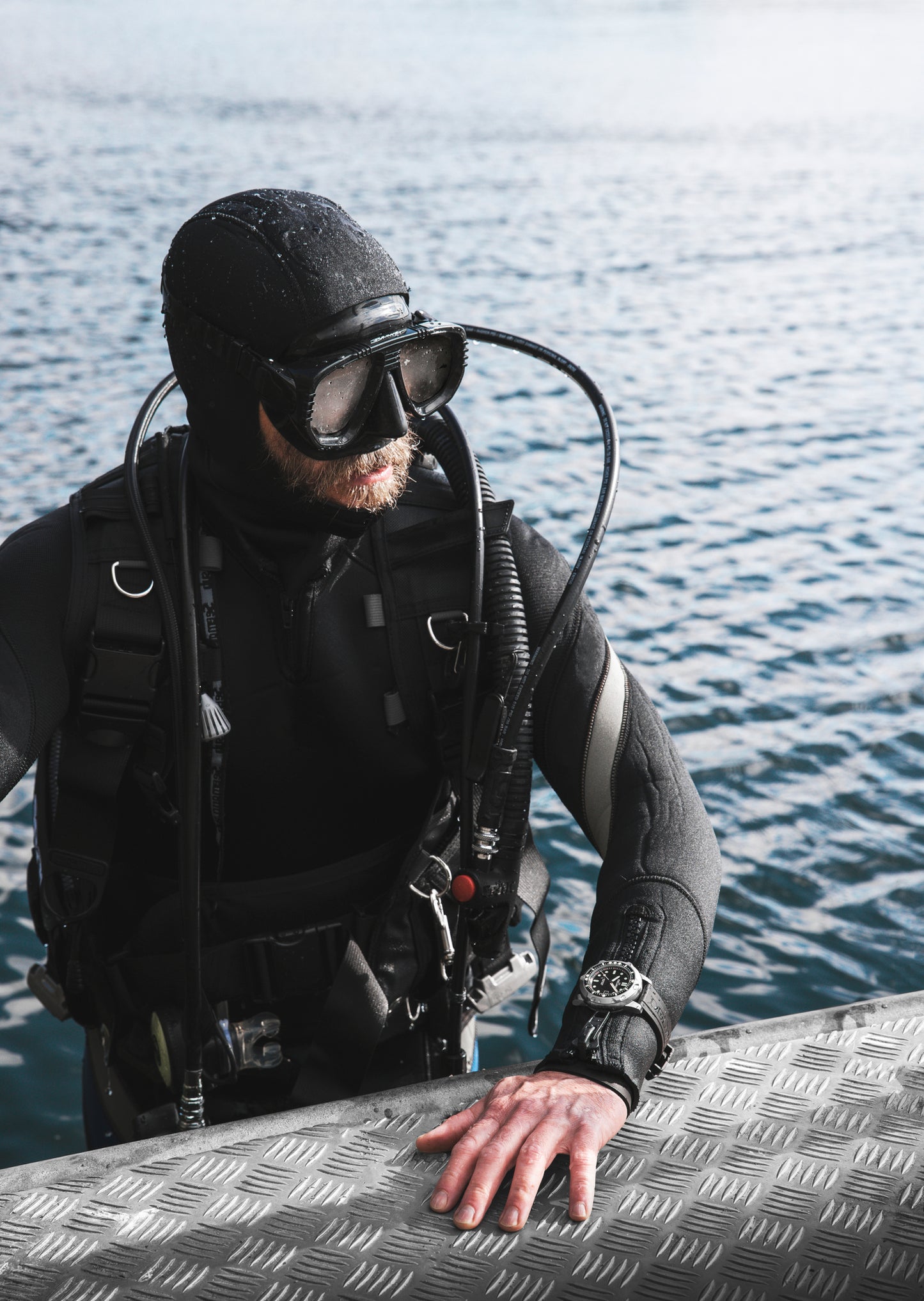 DELMA QUATTRO BLACK DIAL STEEL BEZEL